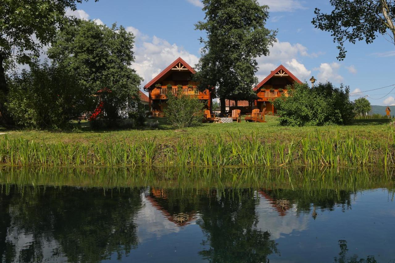 Riverside Apartments Otočac Eksteriør bilde